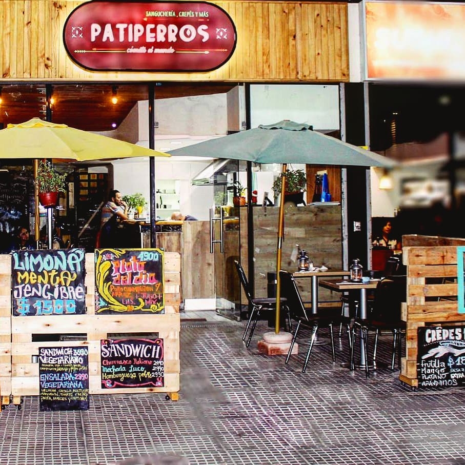 Patiperros Restobar