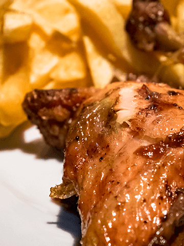 Pollo Asado con Cebolla y Papas Fritas | Recetas Chilenas