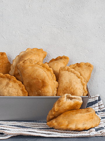 EMPANADAS FRITAS DE QUESO, CAMARÓN Y ATÚN | Recetas Chilenas