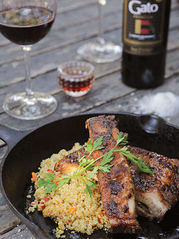 COSTILLAR DE CERDO ASADO CON ADEREZO DE ARROPE DE CHAÑAR Y GUISADO DE QUINOA | Recetas Chilenas